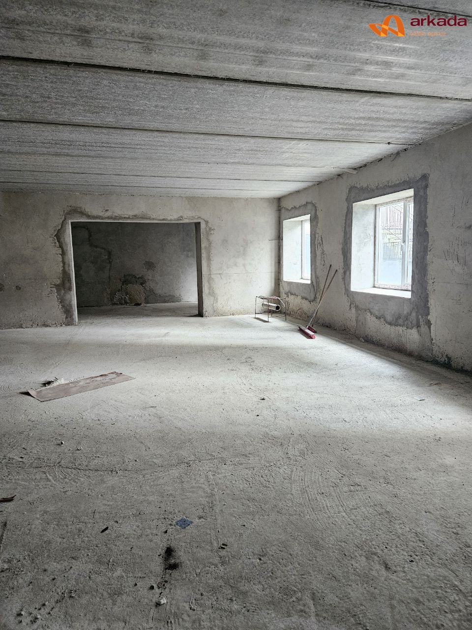 Комерційне приміщення, по вул Мельника 10