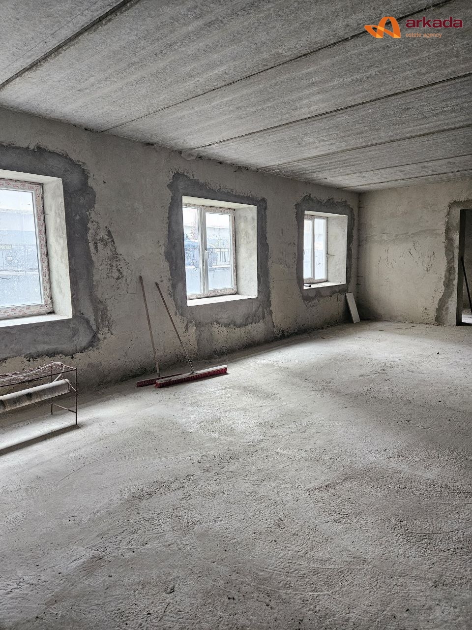 Комерційне приміщення, по вул Мельника 10