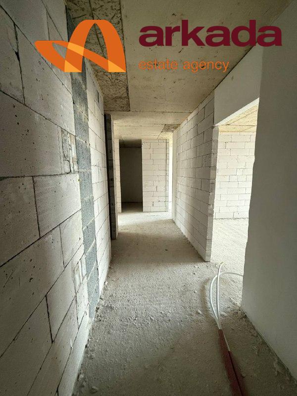 Трикімнатна квартира у ЖК Манхеттен.