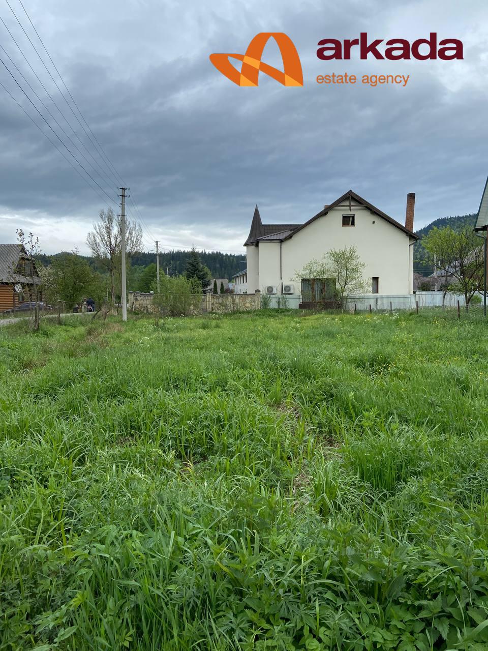 Продаж земельної ділянки в центрі Микуличина!