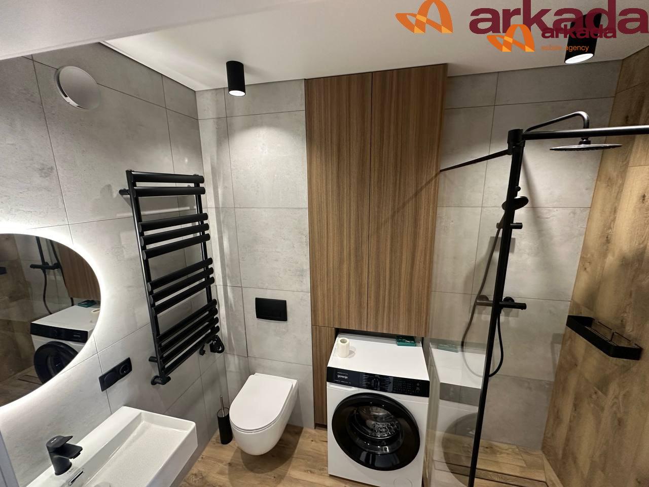 Продаж квартири з ремонтом  у будинку бізнес -класу