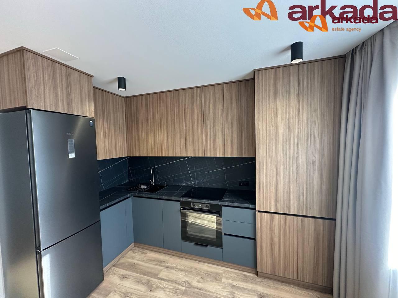 Продаж квартири з ремонтом  у будинку бізнес -класу