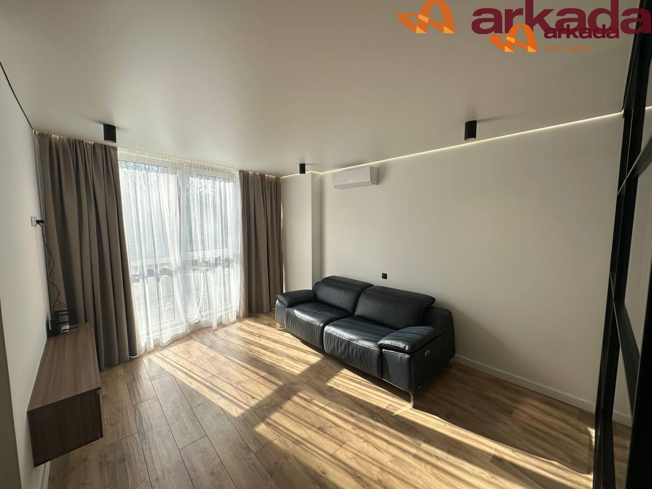 Продаж квартири з ремонтом  у будинку бізнес -класу