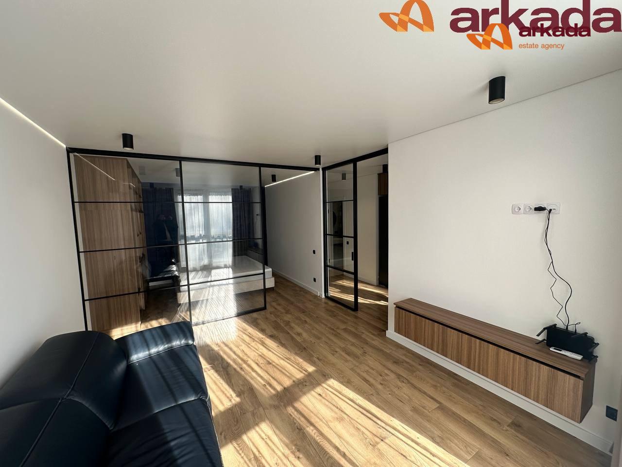 Продаж квартири з ремонтом  у будинку бізнес -класу