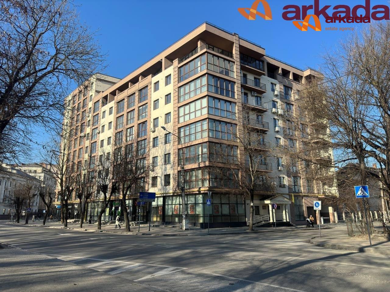 Продаж квартири з ремонтом  у будинку бізнес -класу