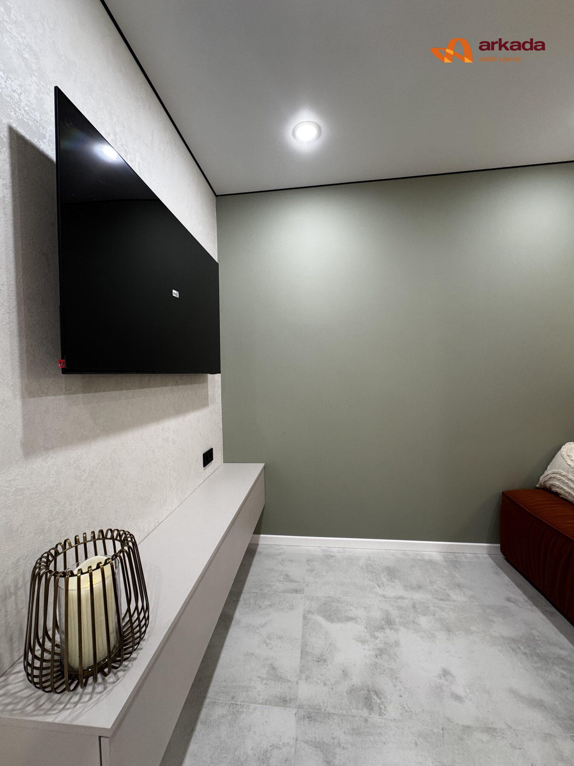 1-кімнатна квартира біля міського озера – ЖК Manhattan!