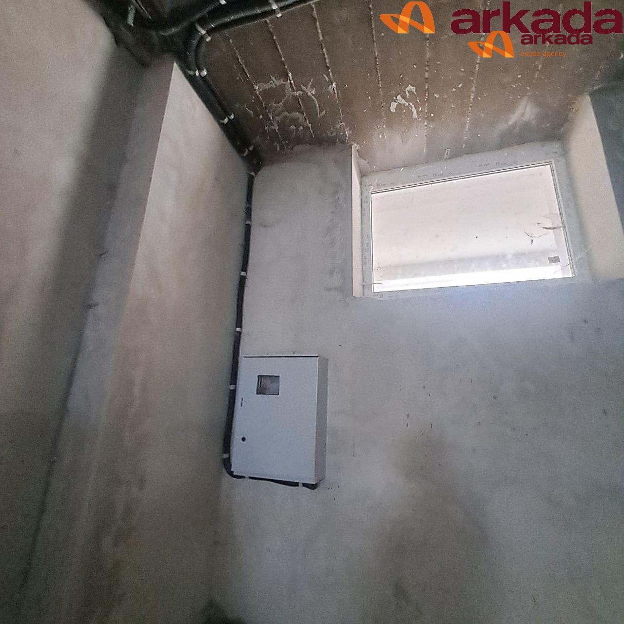 Комерційне приміщення вул. Сніжна – Берегова біля ІФНТУНГ напівцоколь