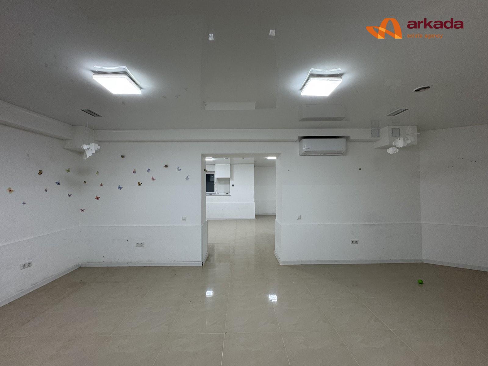 Оренда комерційного приміщення напівцоколь вул. Пасічна з ремонтом