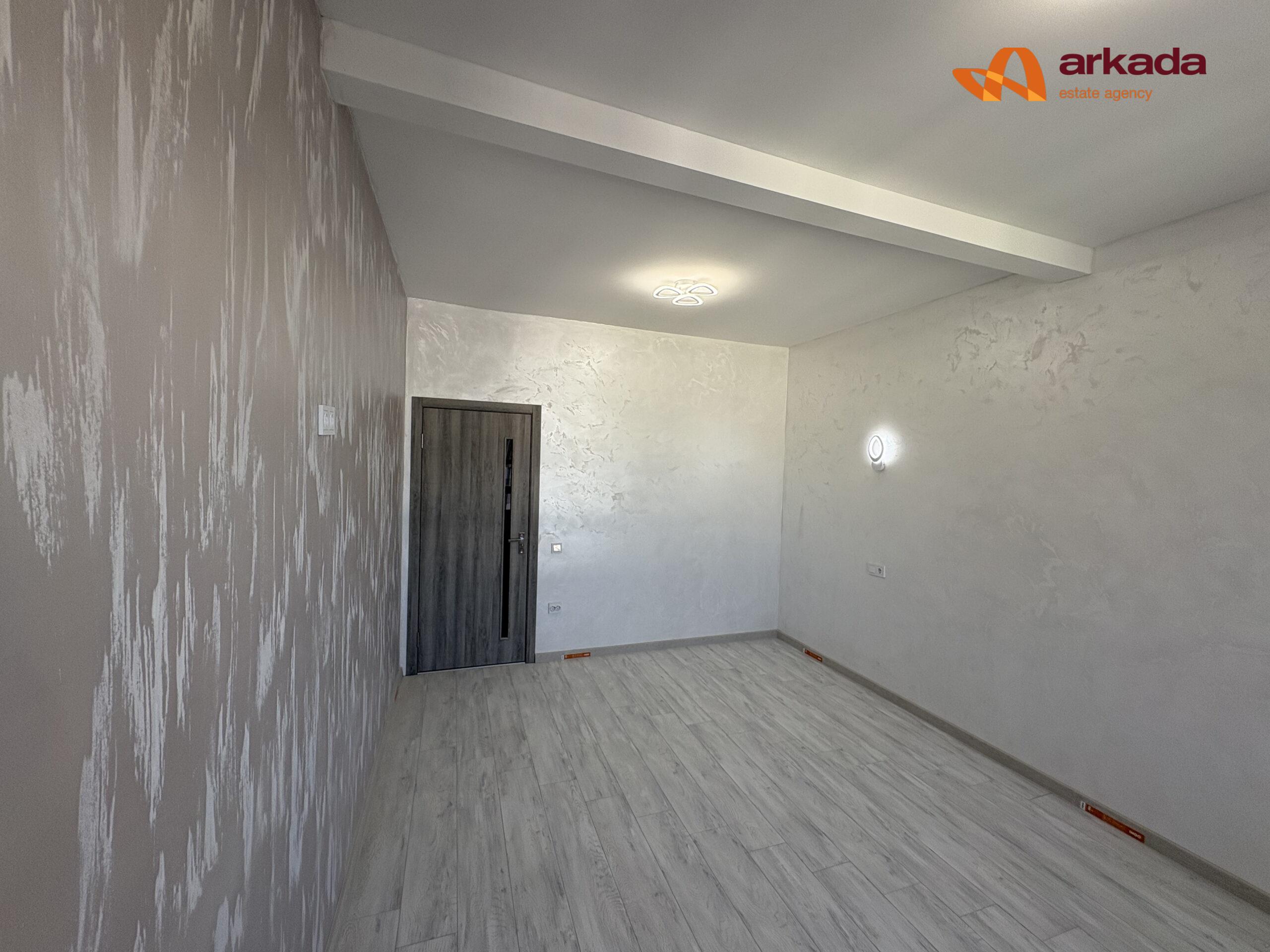 Дворівнева квартира в новобудові у Пасічній