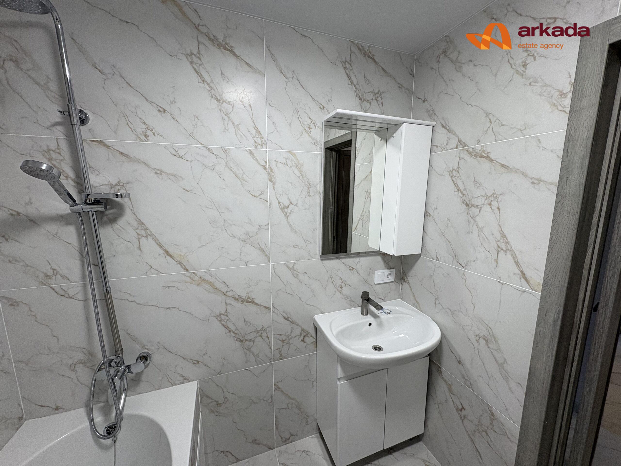 Дворівнева квартира в новобудові у Пасічній