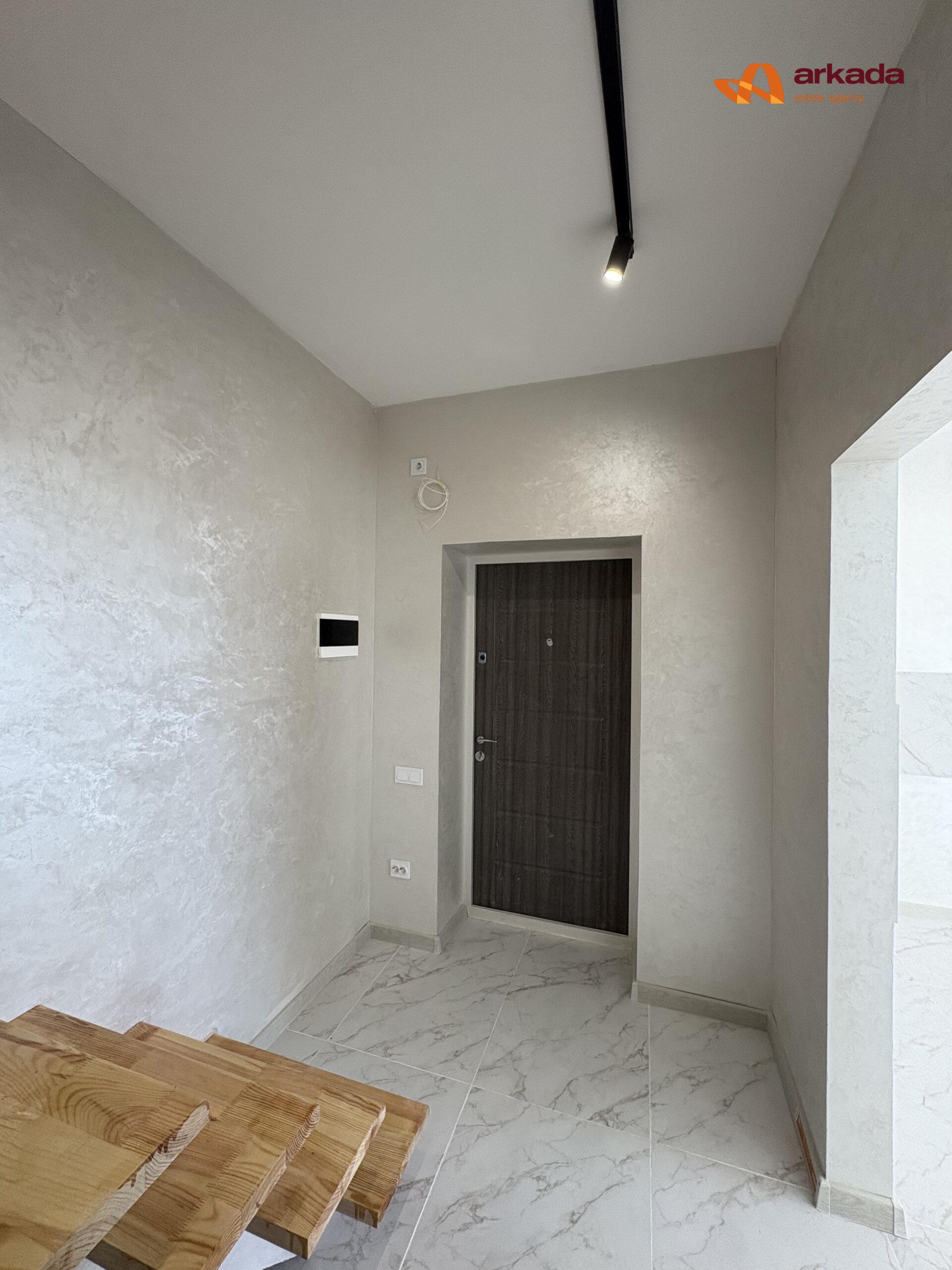 Дворівнева квартира в новобудові у Пасічній