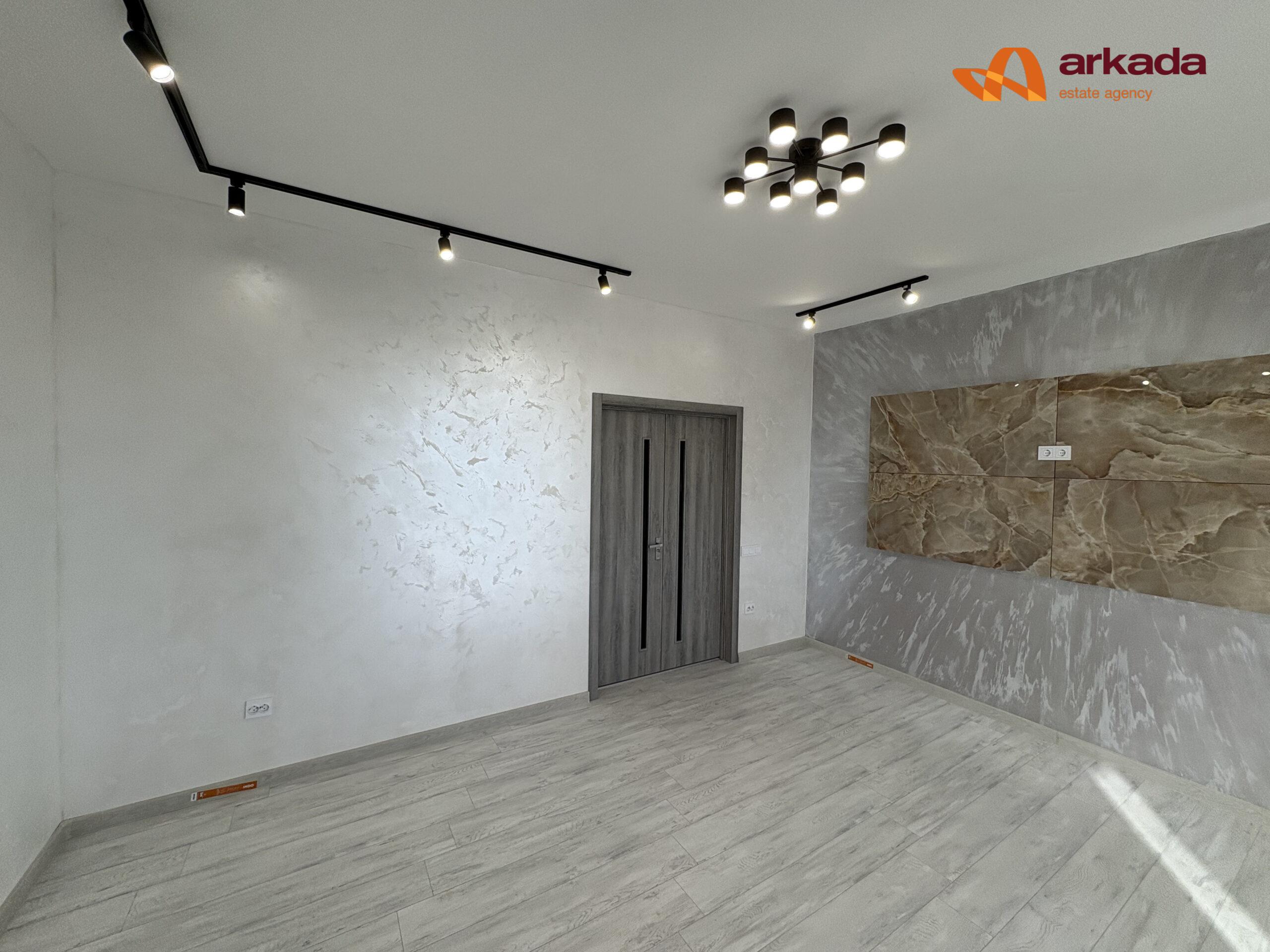 Дворівнева квартира в новобудові у Пасічній