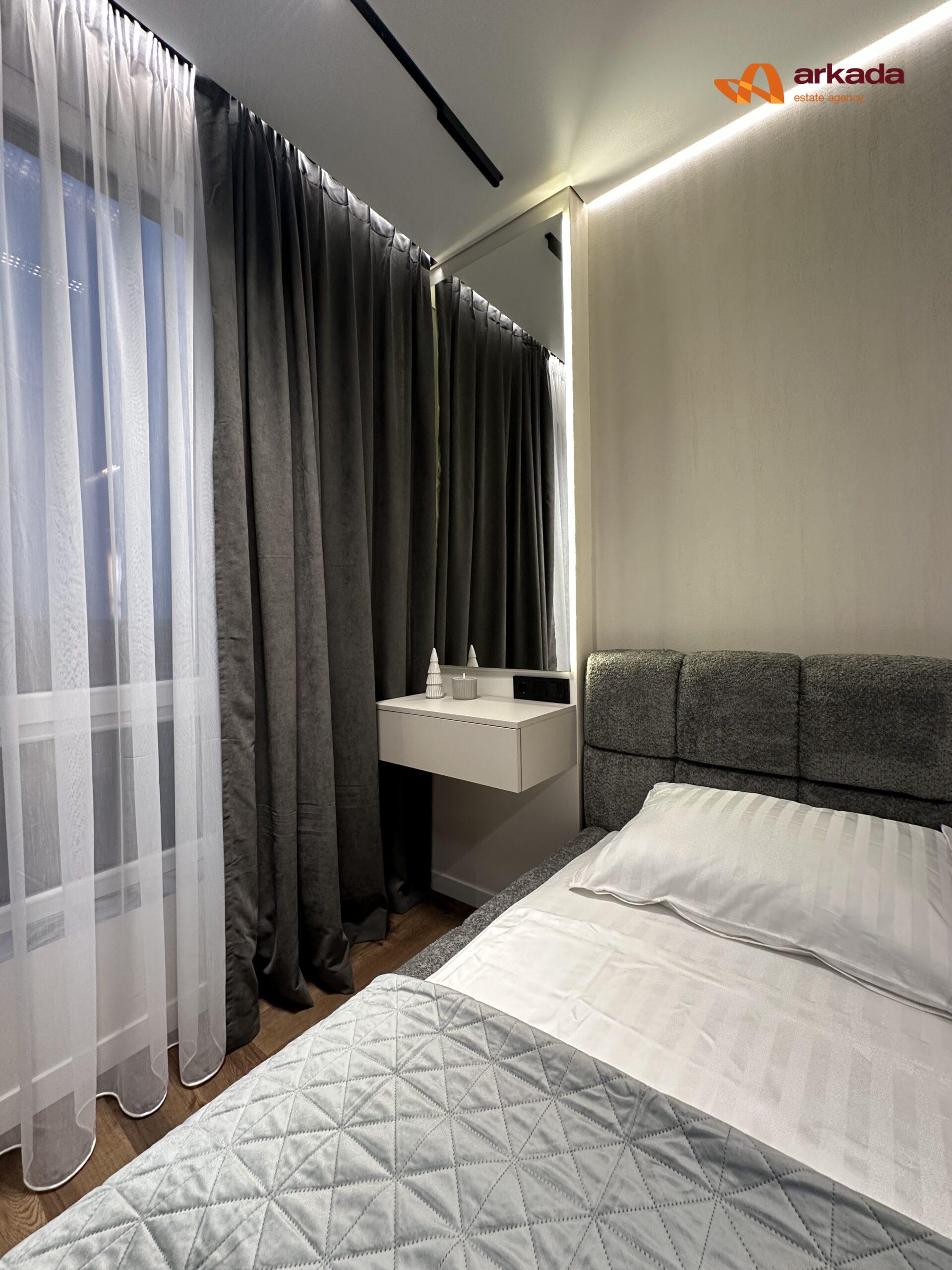 Продам 2-кім квартиру з кухнею-студіэю, 72м2 \