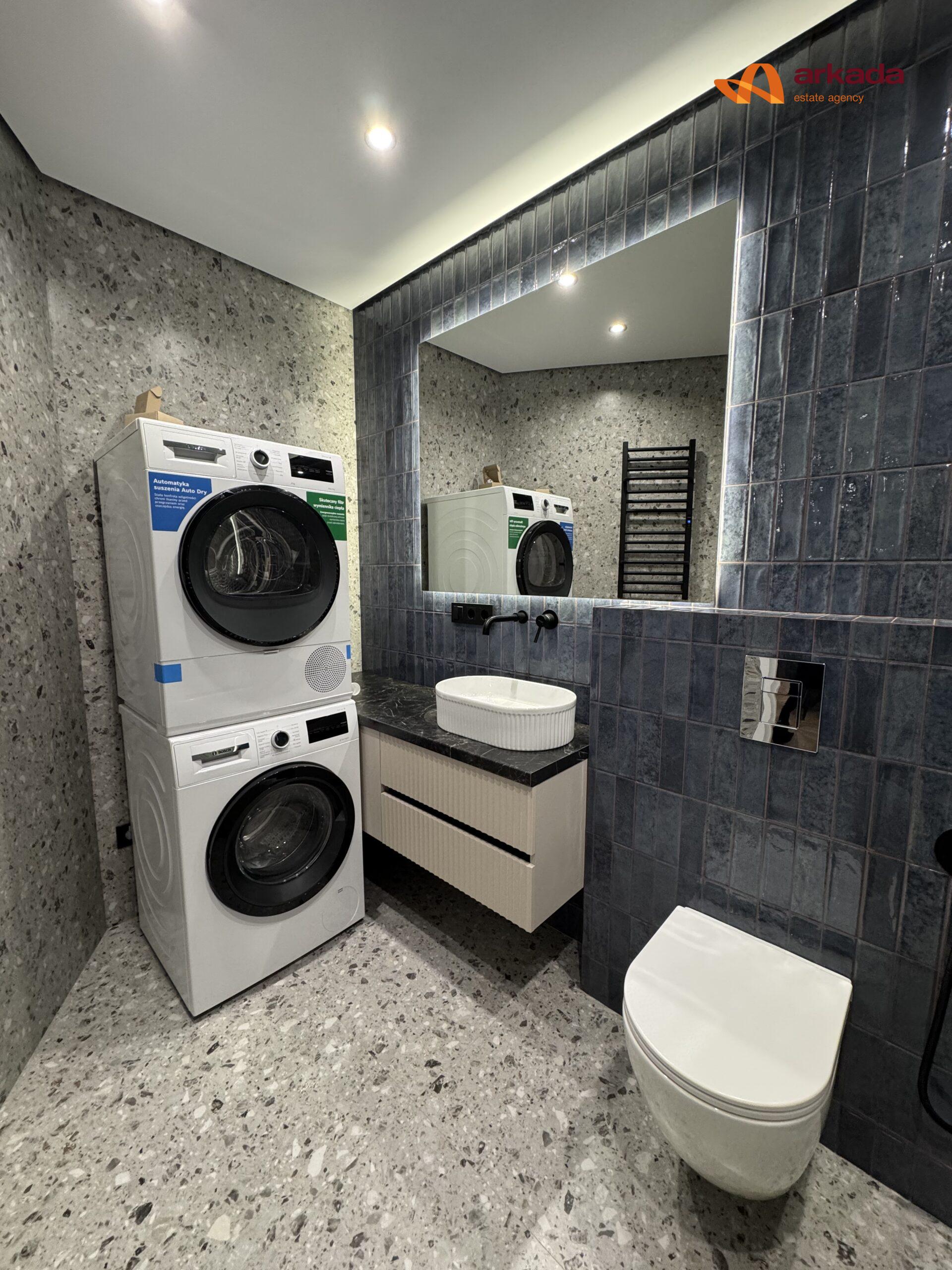 Продам 2-кім квартиру з кухнею-студіэю, 72м2 \