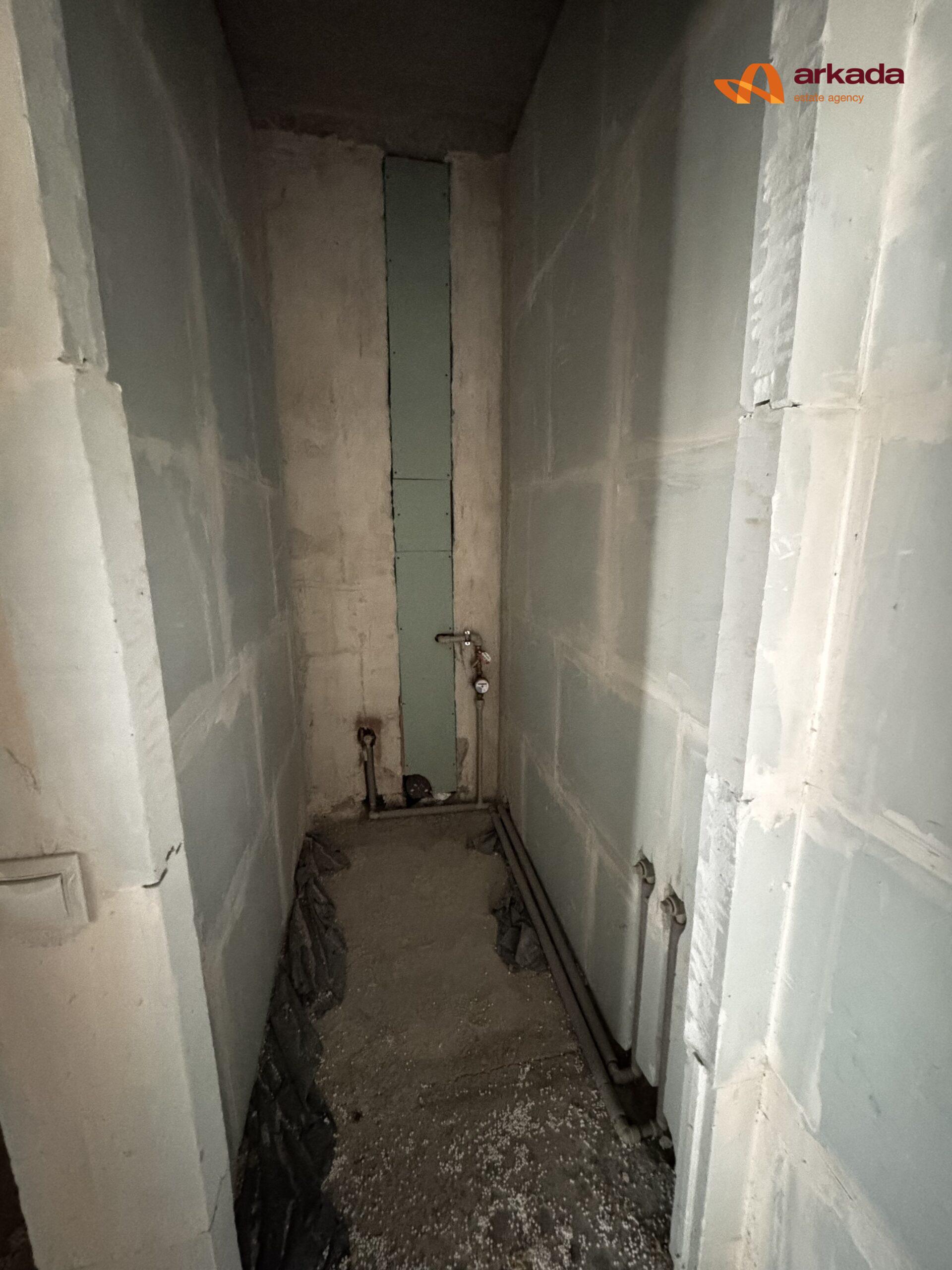 2кім здана під ремонт, вул.Хіміків