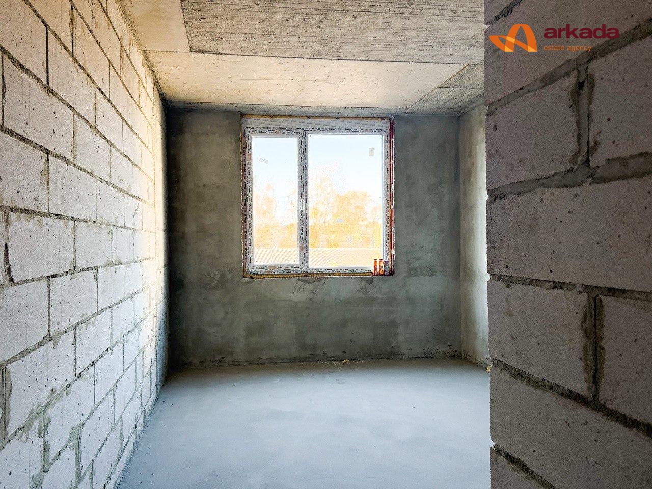 Продам 2 кім квартиру в центрі ЖК Квартал №5 на 3 поверсі з наповненням ( котел . лічільник , тепла підлога, стяжка )