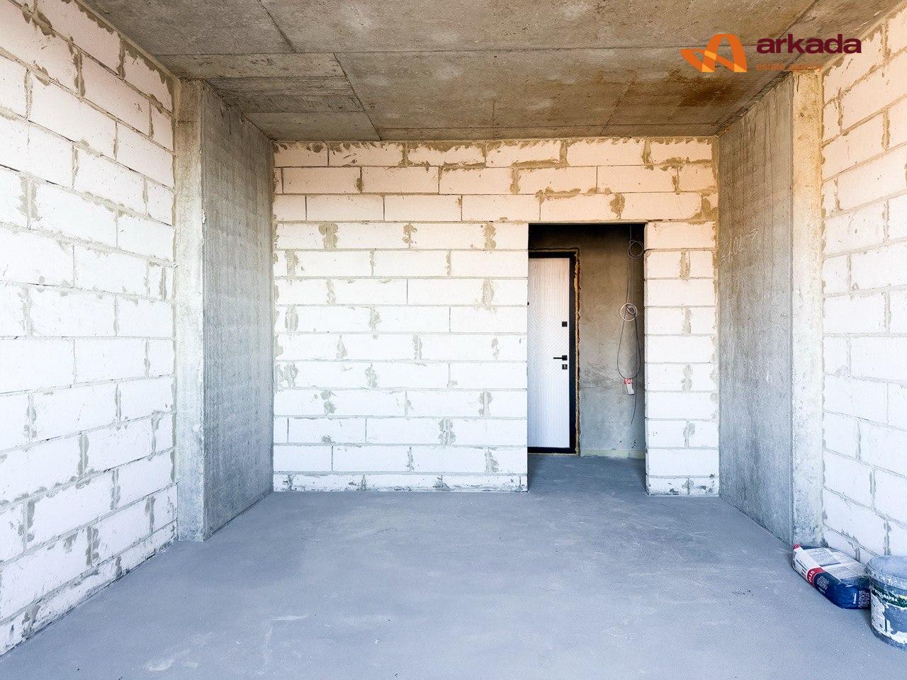 Продам 2 кім квартиру в центрі ЖК Квартал №5 на 3 поверсі з наповненням ( котел . лічільник , тепла підлога, стяжка )