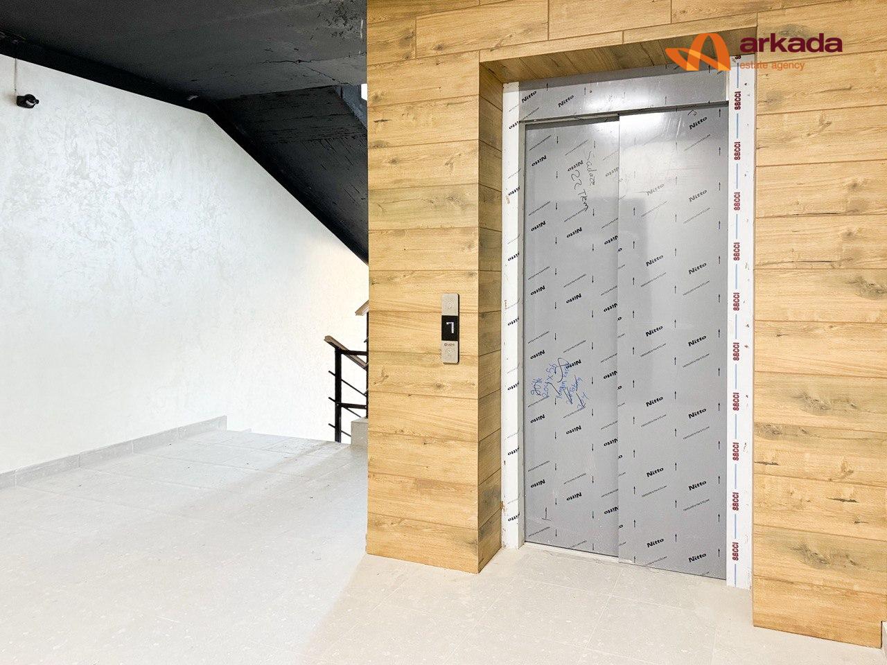 Продам 2 кім квартиру в центрі ЖК Квартал №5 на 3 поверсі з наповненням ( котел . лічільник , тепла підлога, стяжка )