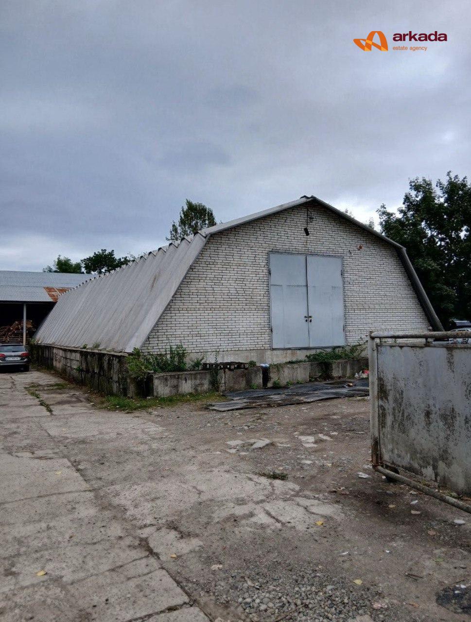 Продам функціональний виробничо-складський комплекс із готовими інженерними мережами .перша лінія від дороги