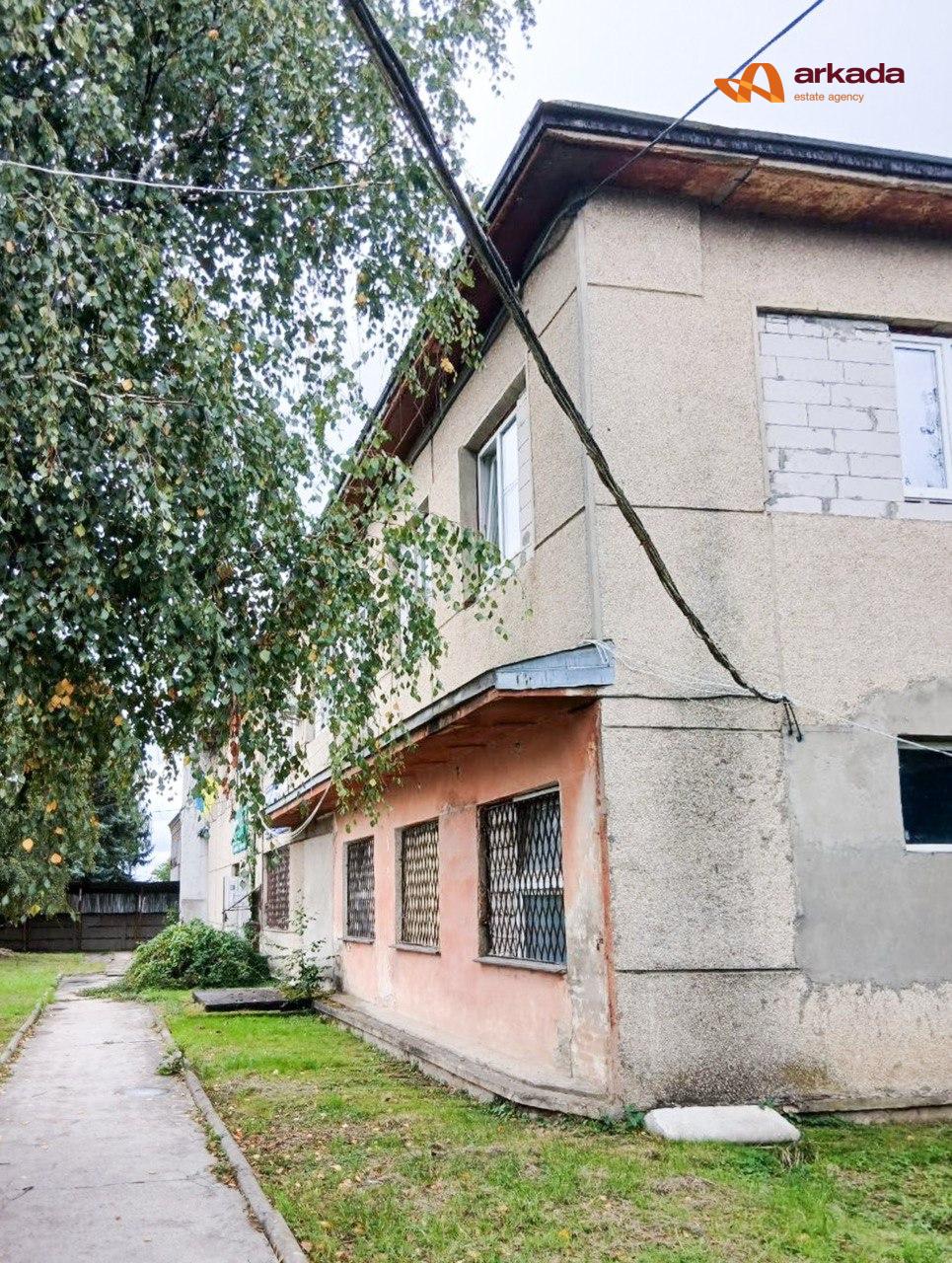 Продам функціональний виробничо-складський комплекс із готовими інженерними мережами .перша лінія від дороги