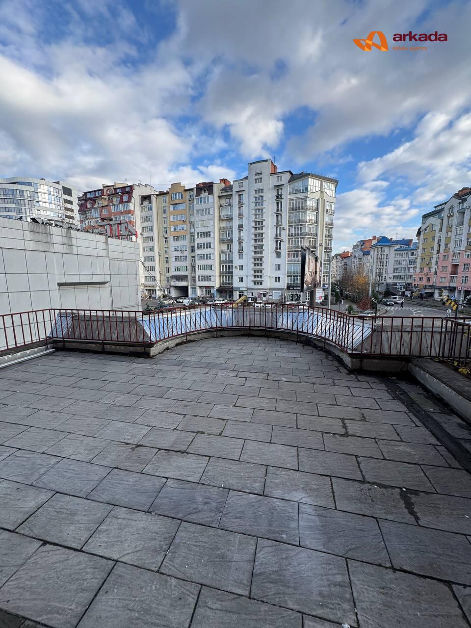 Оренда 2 кімнатної квартири Центр Південний Бульвар з великою терасою