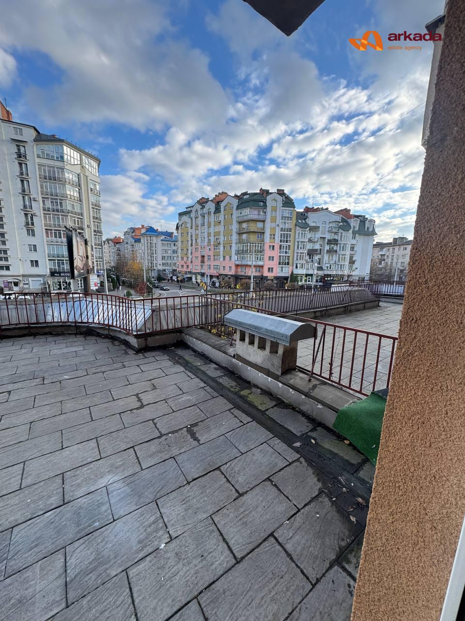 Оренда 2 кімнатної квартири Центр Південний Бульвар з великою терасою