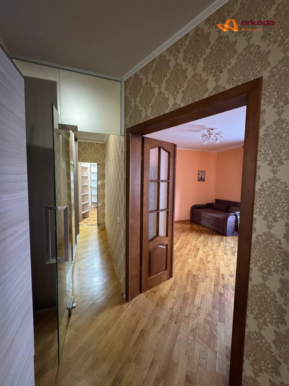 Оренда 2 кімнатної квартири Центр Південний Бульвар з великою терасою