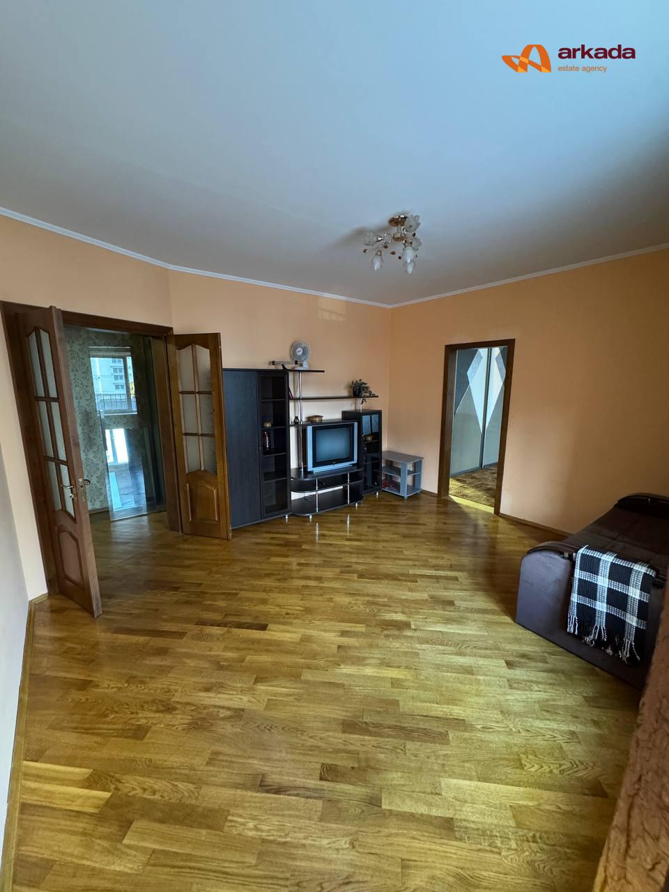 Оренда 2 кімнатної квартири Центр Південний Бульвар з великою терасою