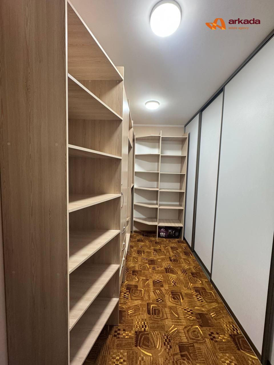 Оренда 2 кімнатної квартири Центр Південний Бульвар з великою терасою