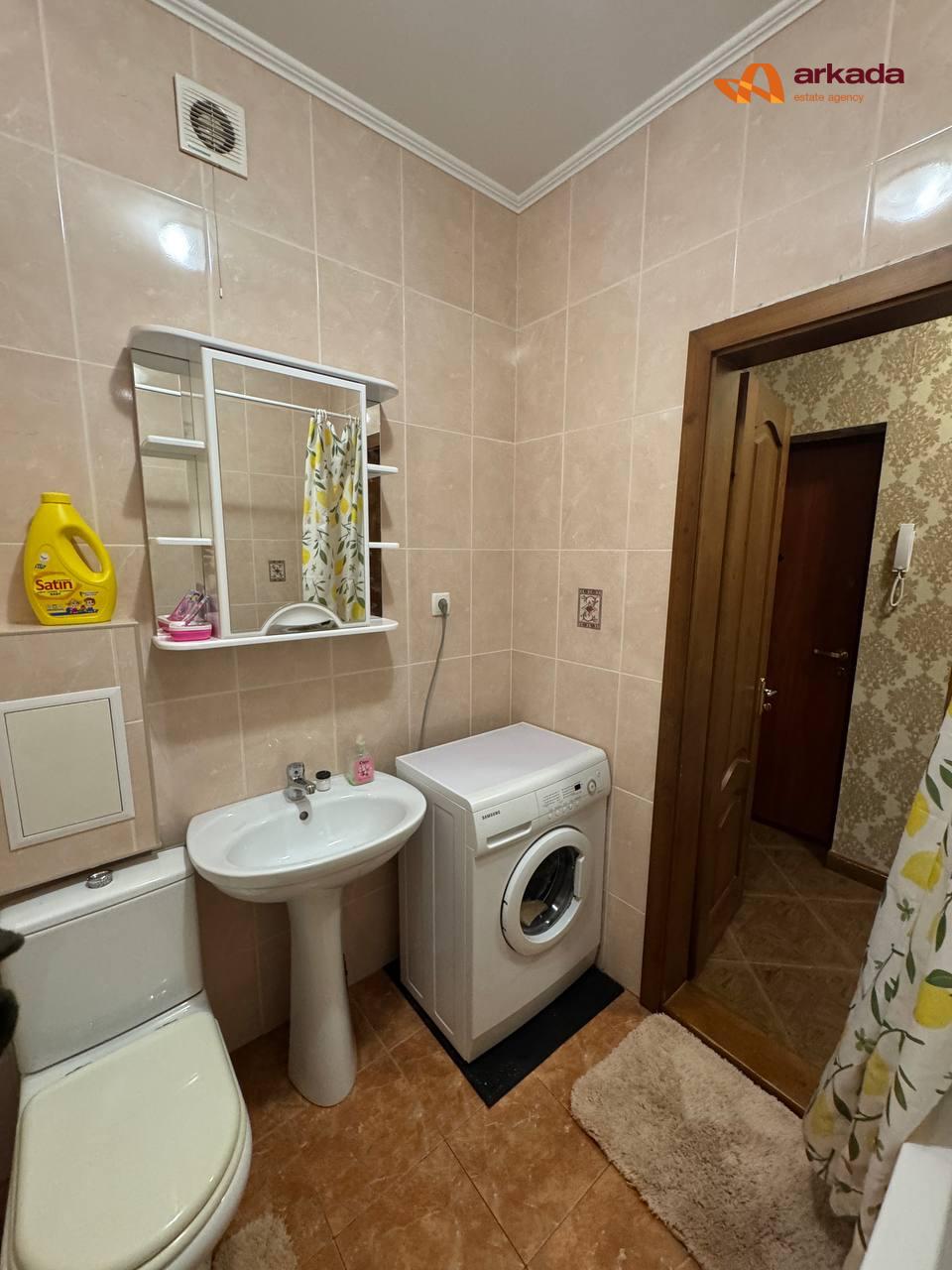 Оренда 2 кімнатної квартири Центр Південний Бульвар з великою терасою