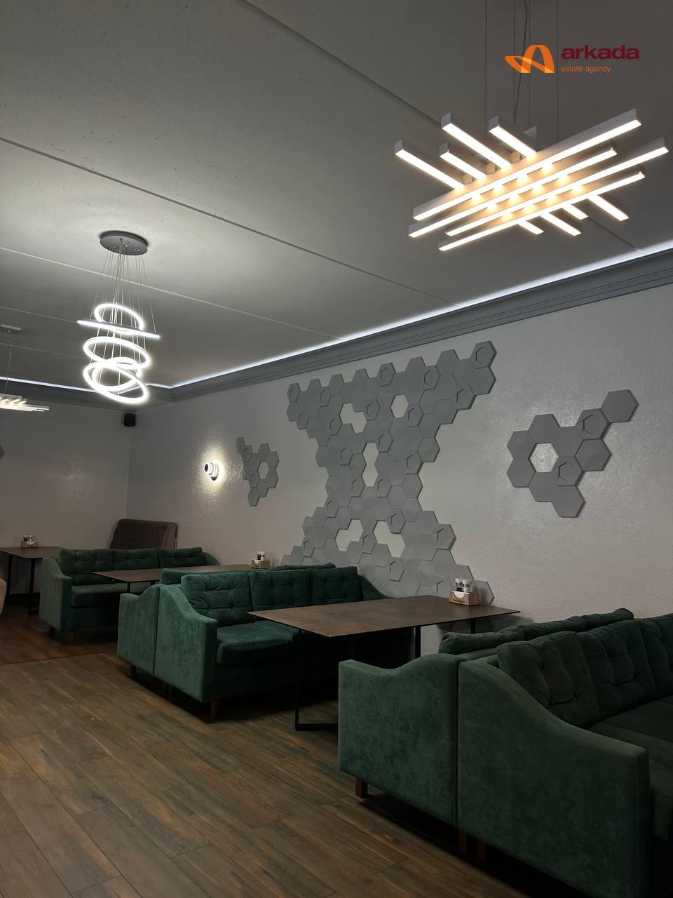 Продаж ресторанного комплексу з котеджами