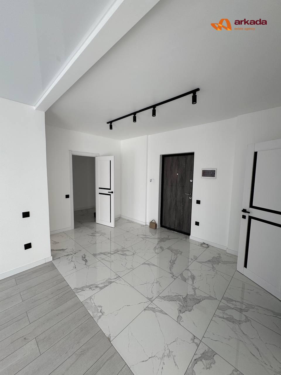 Продаж 2к квартири  ЖК Комфорт Парк  з ремонтом