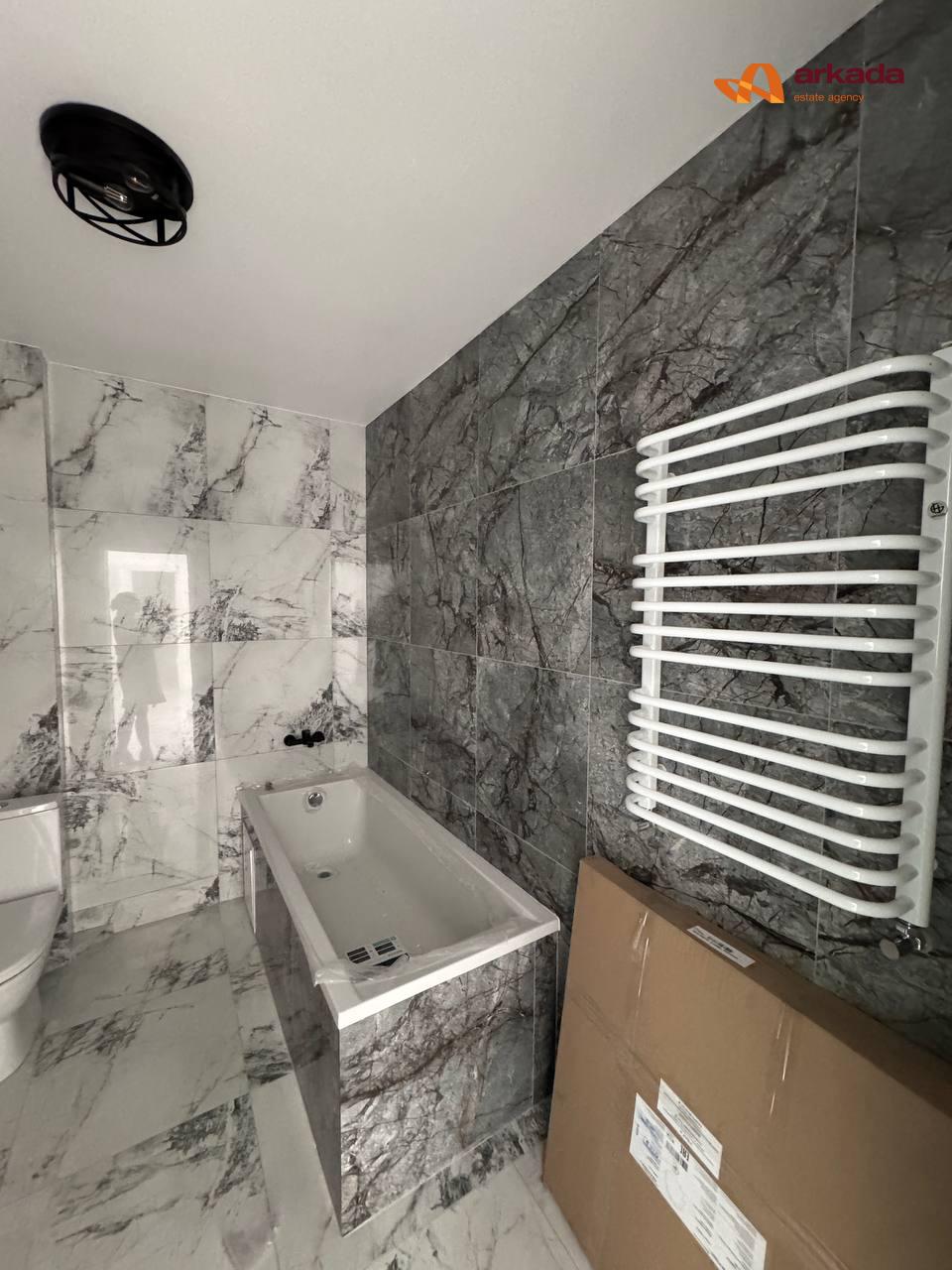 Продаж 2к квартири  ЖК Комфорт Парк  з ремонтом