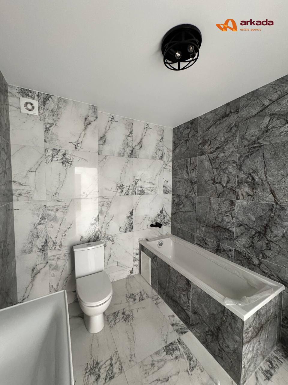 Продаж 2к квартири  ЖК Комфорт Парк  з ремонтом