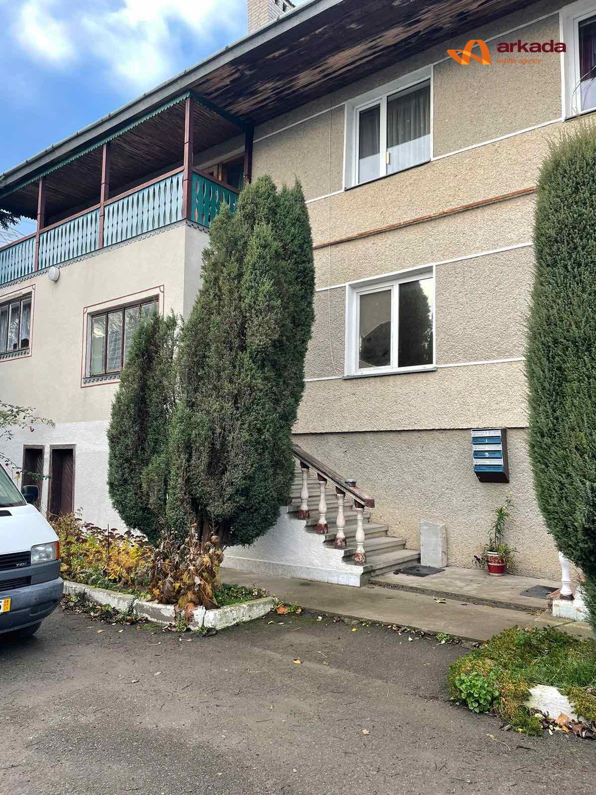 Продаж просторої 5-кім квартири (будинок елітного типу на 4 квартири) м. Тлумач!