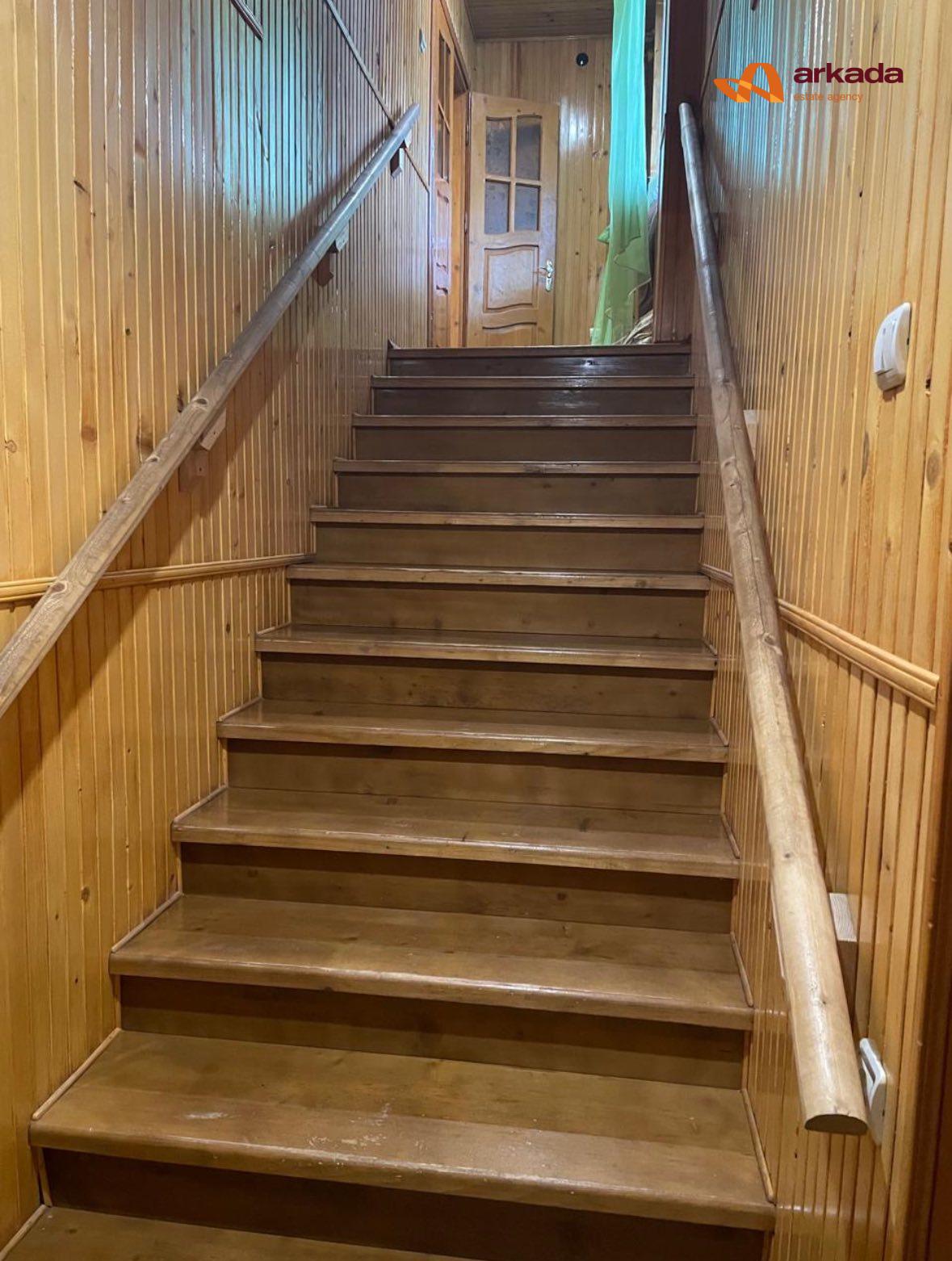 Продаж просторої 5-кім квартири (будинок елітного типу на 4 квартири) м. Тлумач!