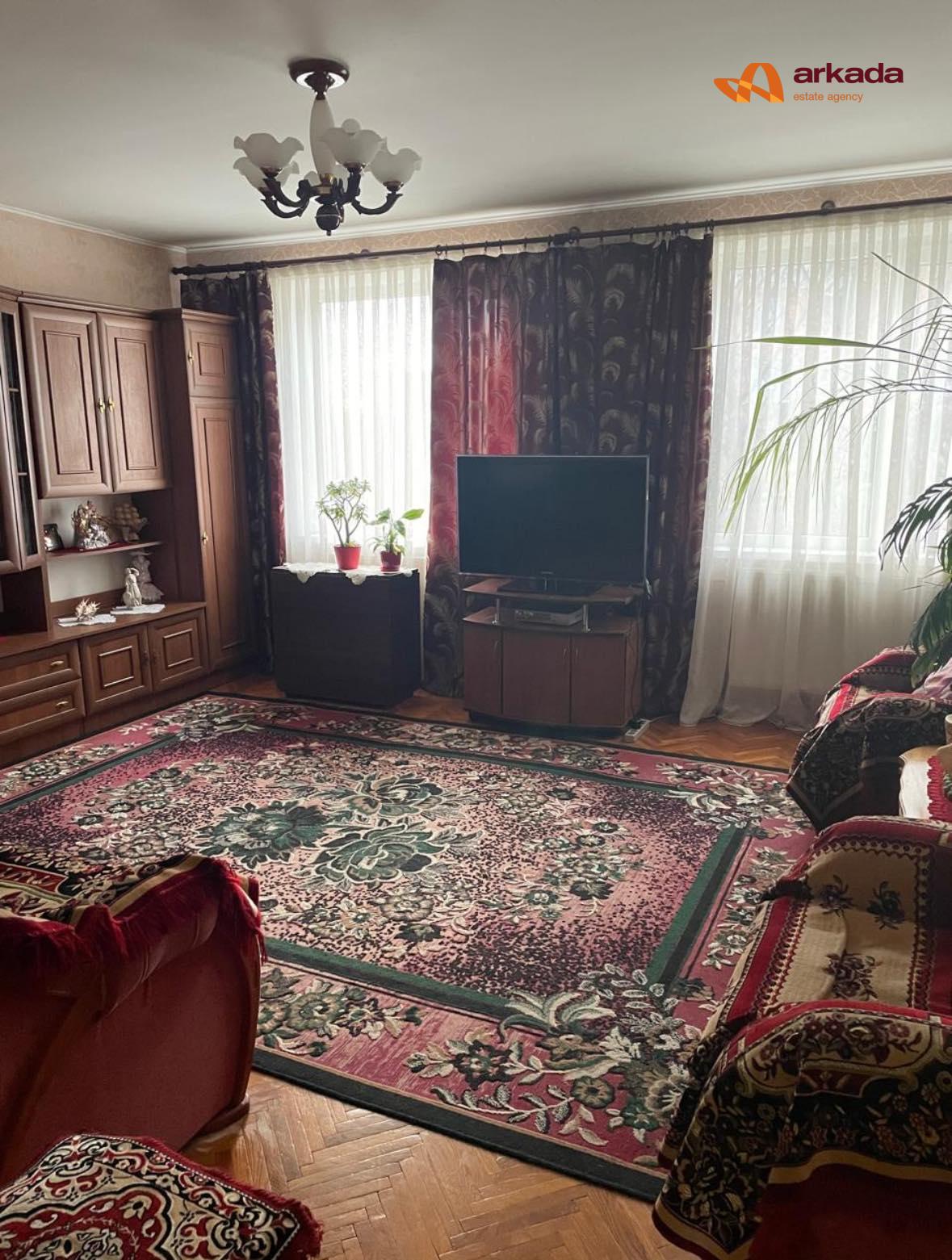 Продаж просторої 5-кім квартири (будинок елітного типу на 4 квартири) м. Тлумач!