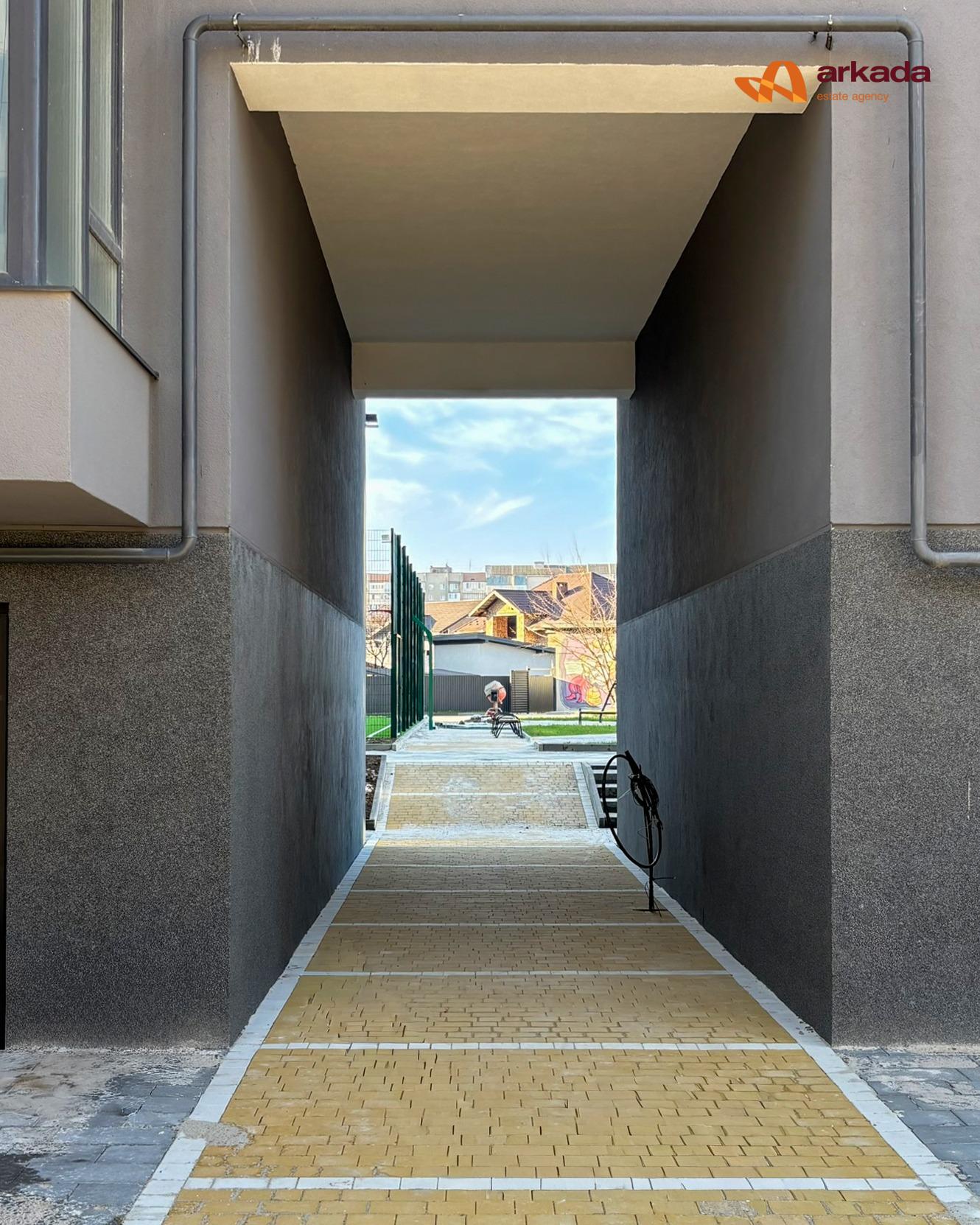 Здана 1к Готова до ремонту Каскад вул. Симоненка Каскад – Ярко