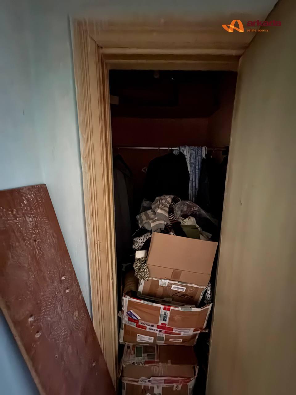 Продаж 3 кімнатної квартири під ремонт по вул. Вовчинецька