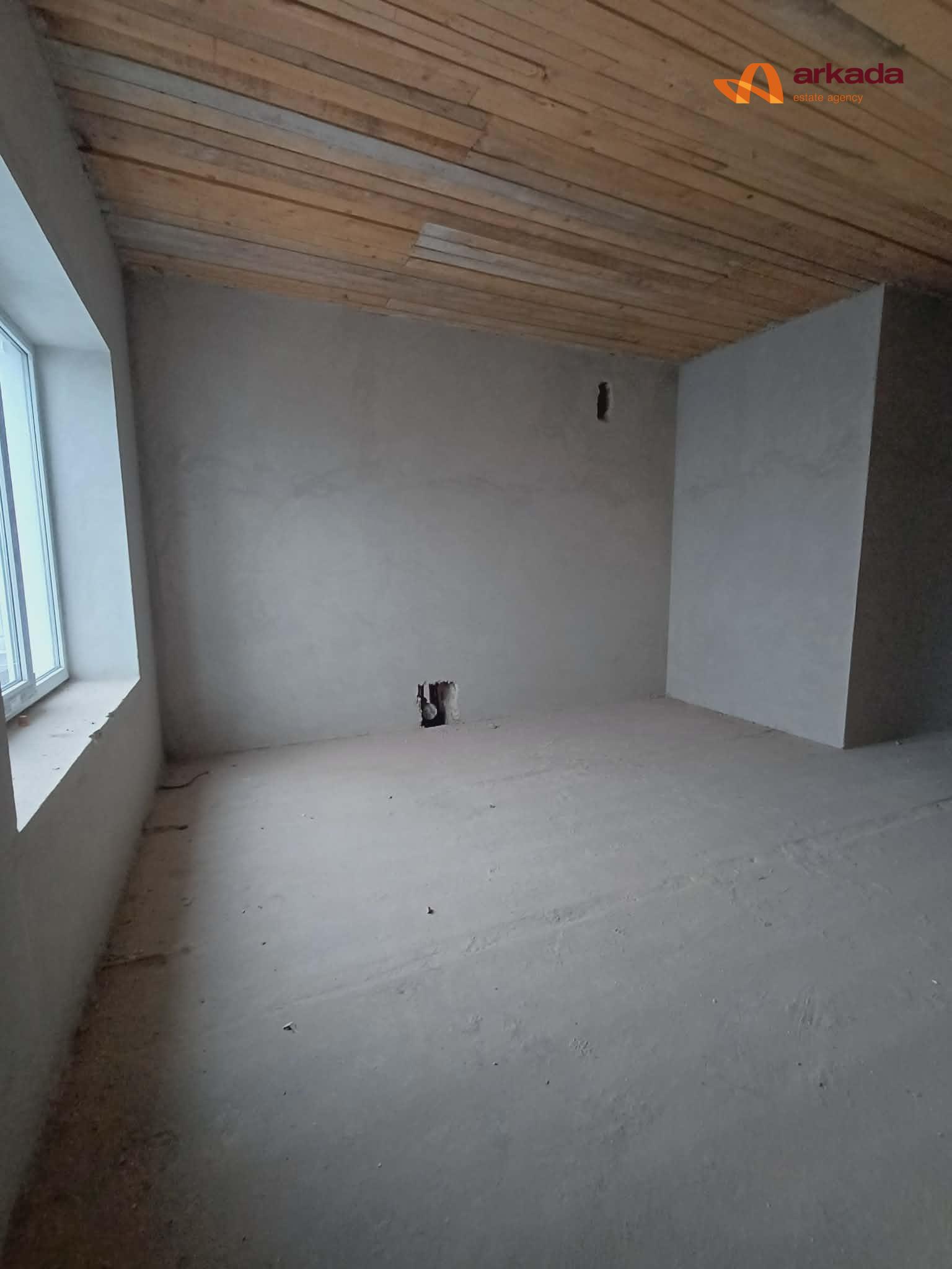 Продаж 1-кімнатна квартира Містечко Центральне