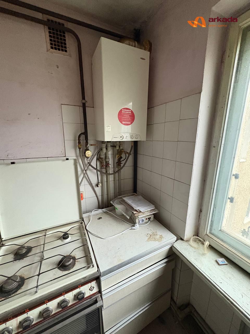 Продаж 3 кімнатної квартири під ремонт по вул. Вовчинецька