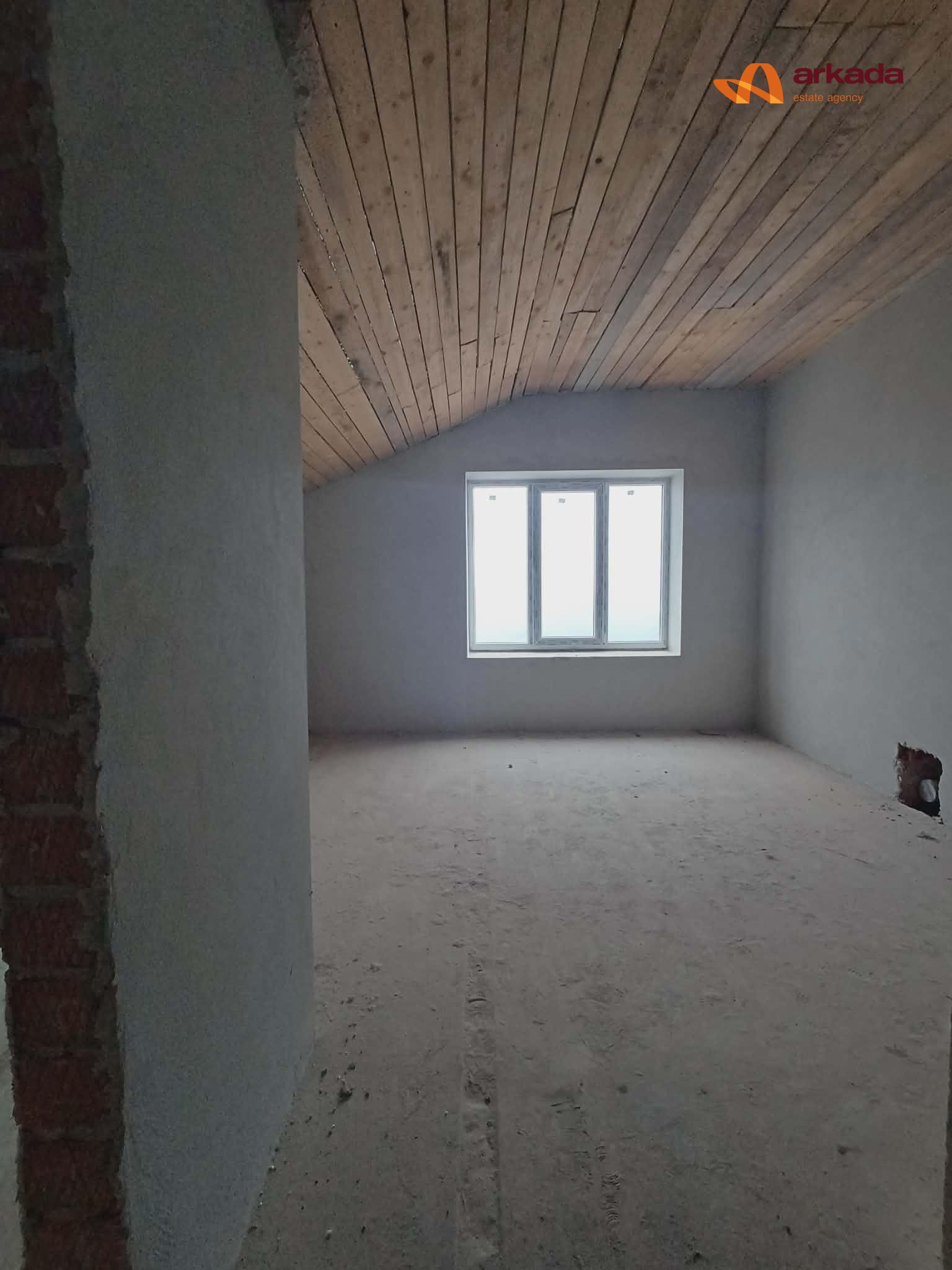 Продаж 1-кімнатна квартира Містечко Центральне