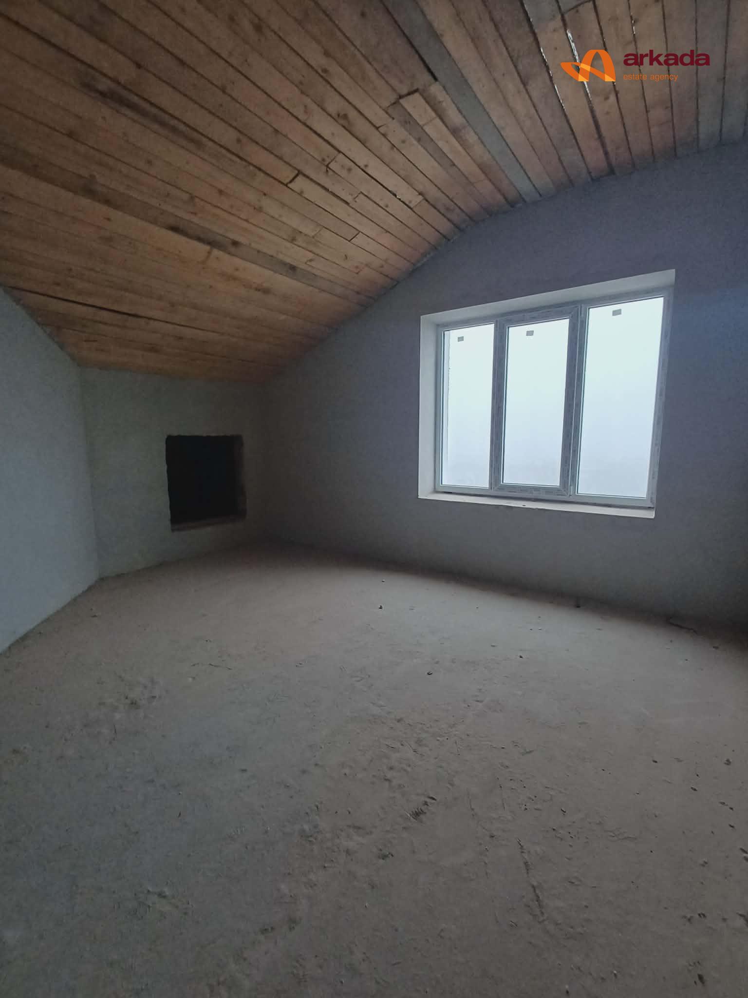 Продаж 1-кімнатна квартира Містечко Центральне