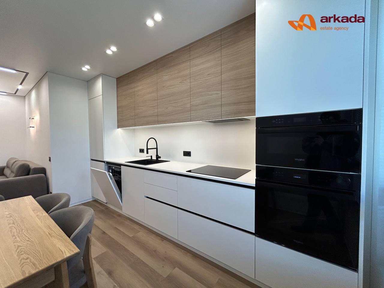 2кім.квартира в центрі міста по вул.Бельведерська