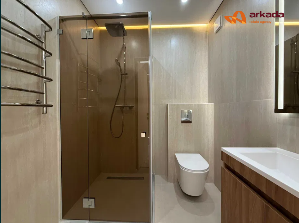 Квартира з дизайнерським ремонтом у житловому комплексі Family Plaza