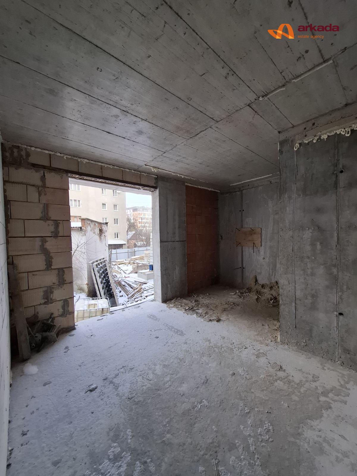 Продаю 1 кімнатну квартиру в клубному будинку бізнес класу. ЦЕНТР!!!