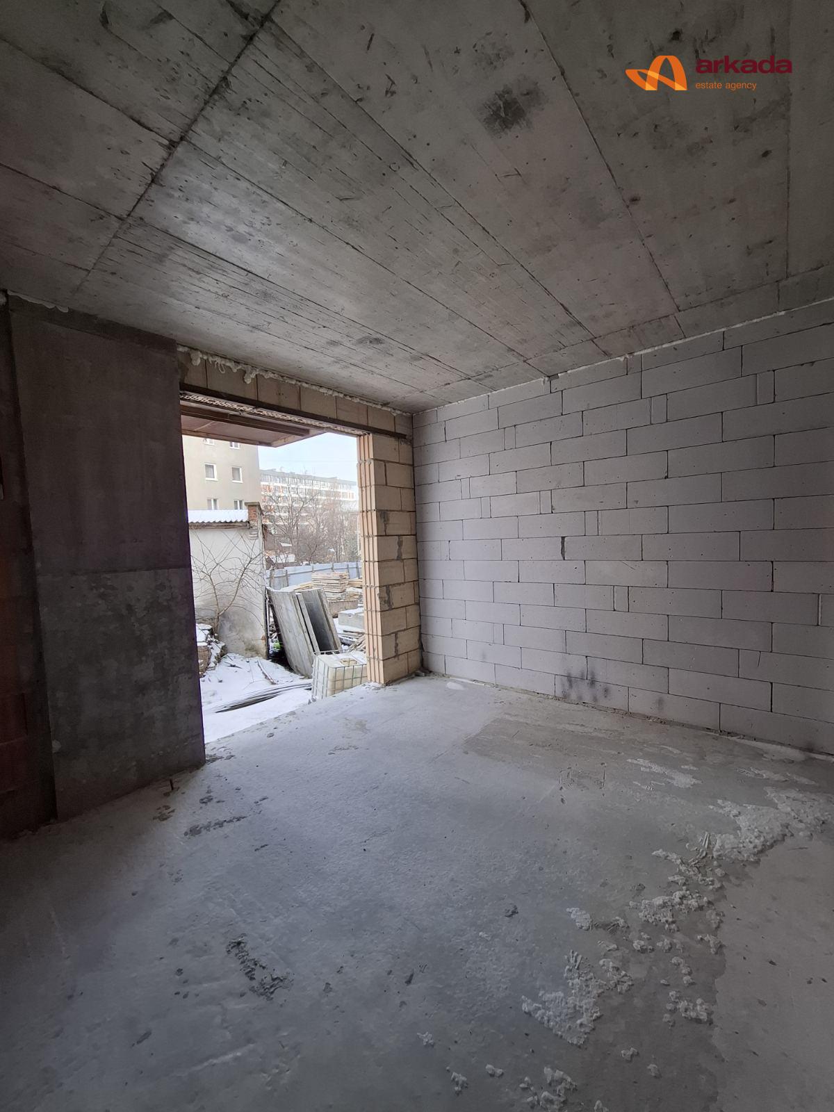 Продаю 1 кімнатну квартиру в клубному будинку бізнес класу. ЦЕНТР!!!