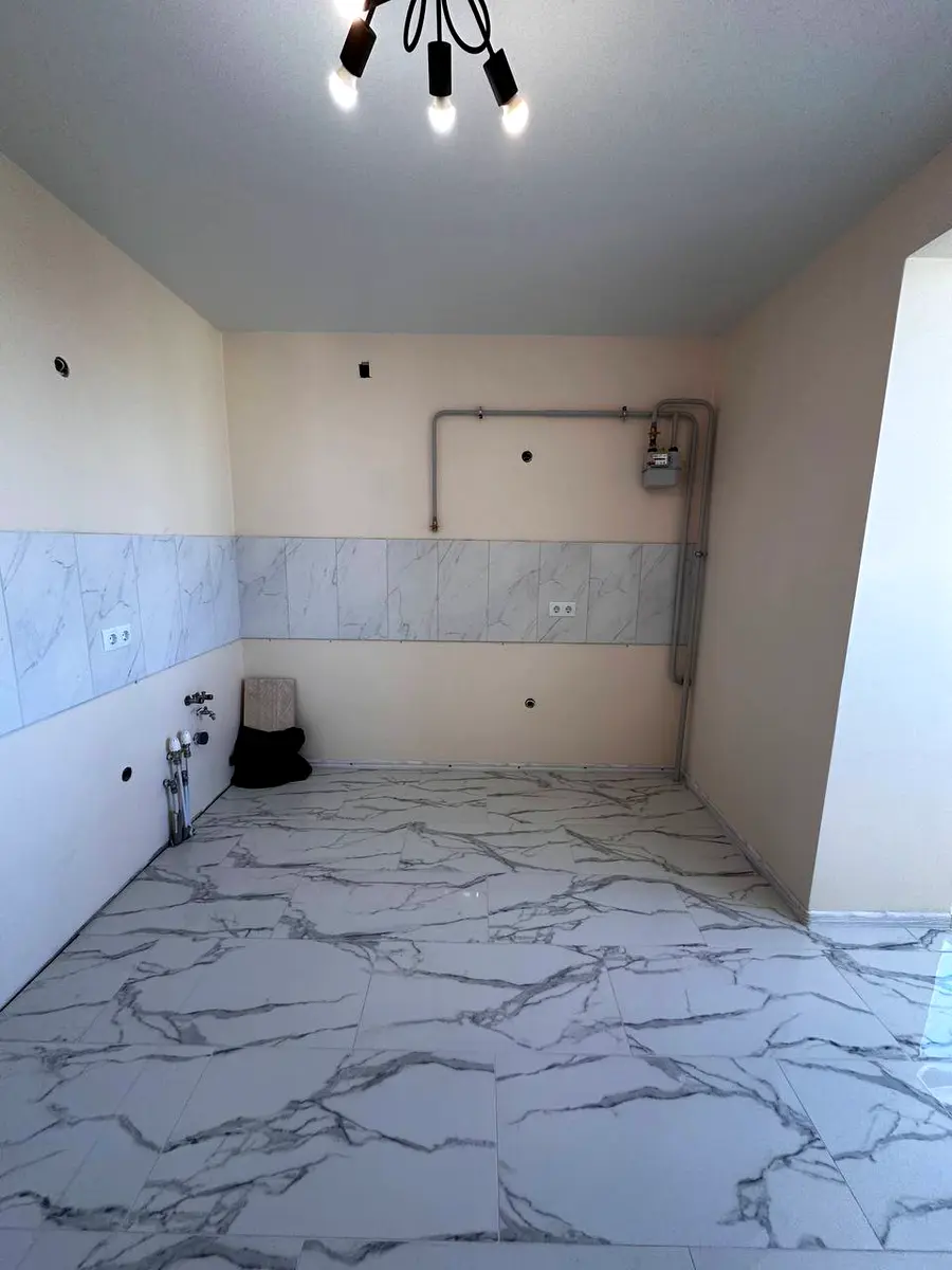 1кім з ремонтом в обжитій новобудові