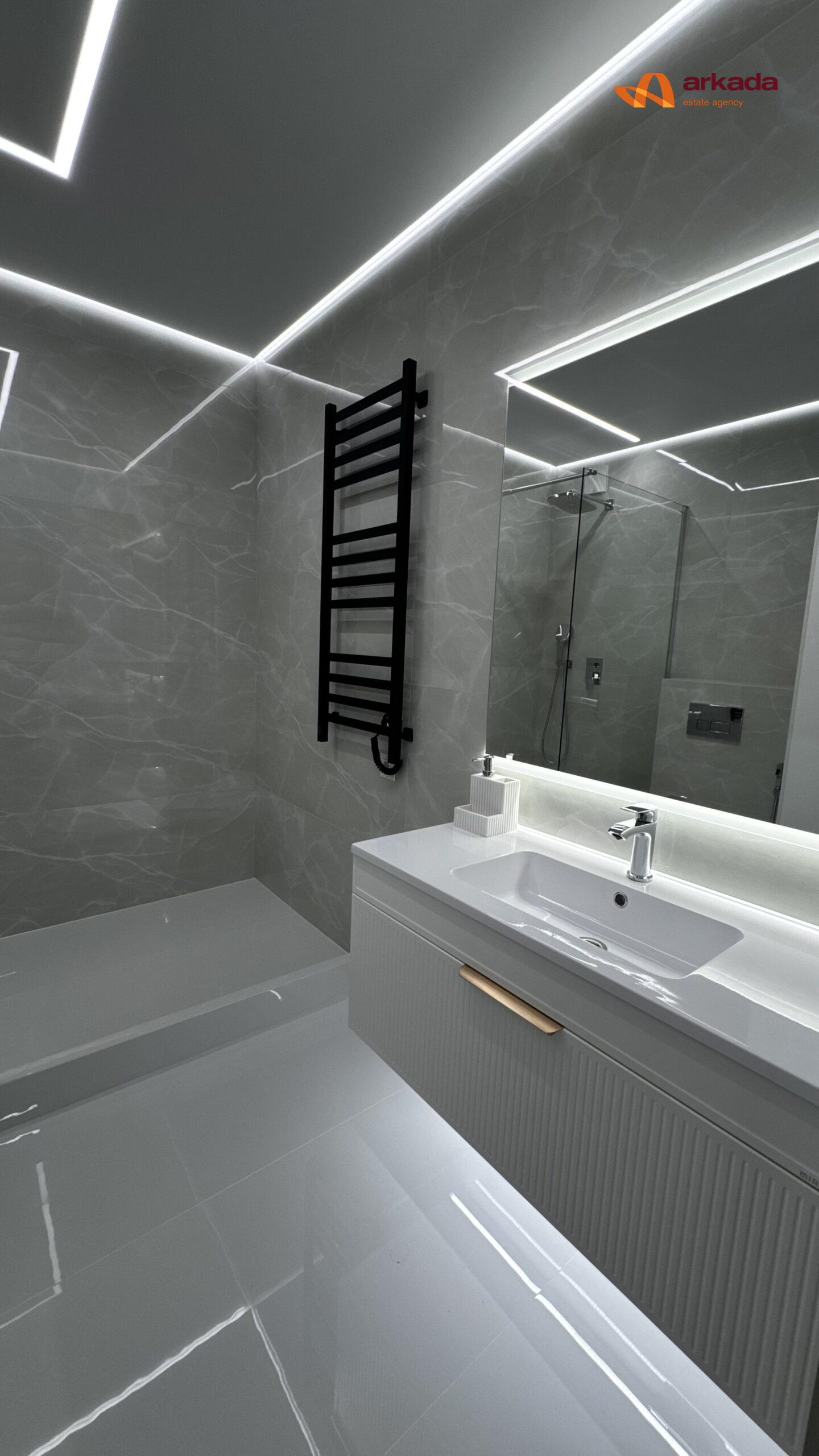 Вдало перепланована 2кім в центрі ЖК А5