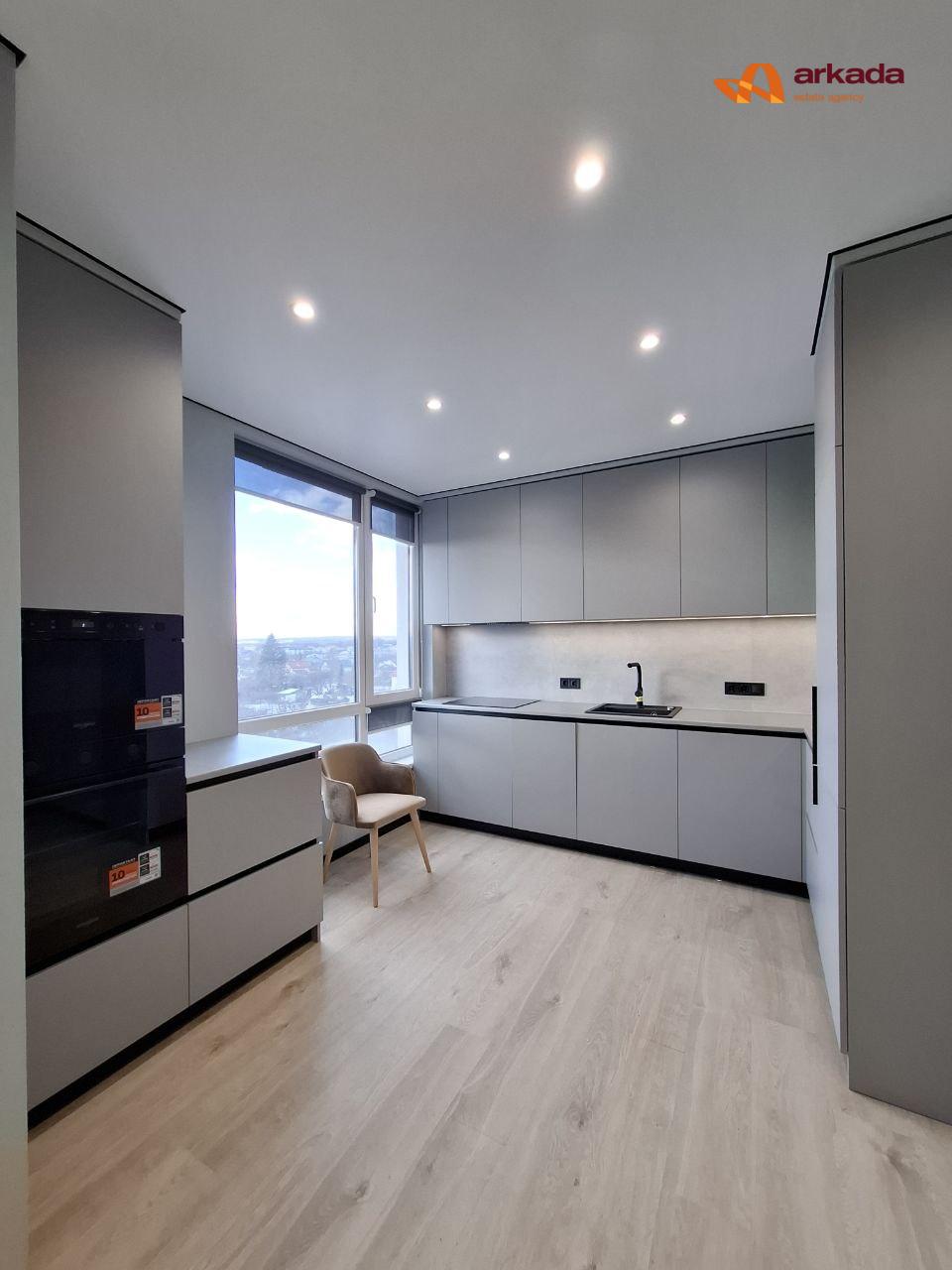 Продаж квартири  з ремонтом ЖК Манхетен